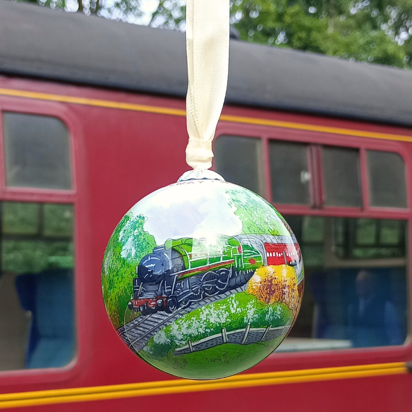 Bauble Green Knight