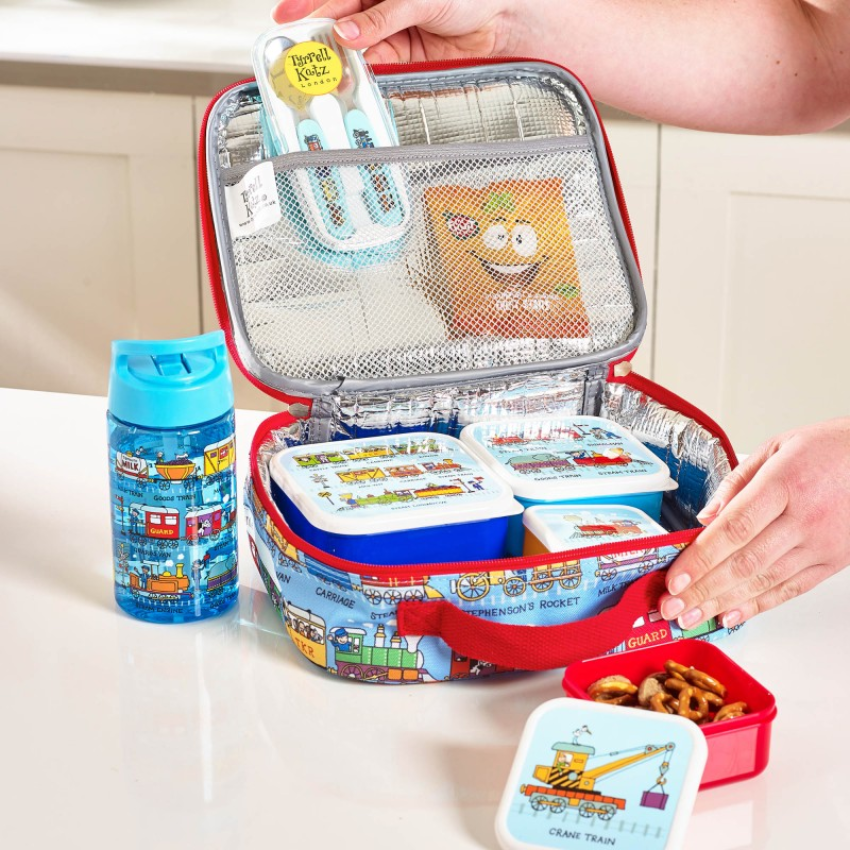 Th
e lunch bag opened up to show zip and mesh pocket.